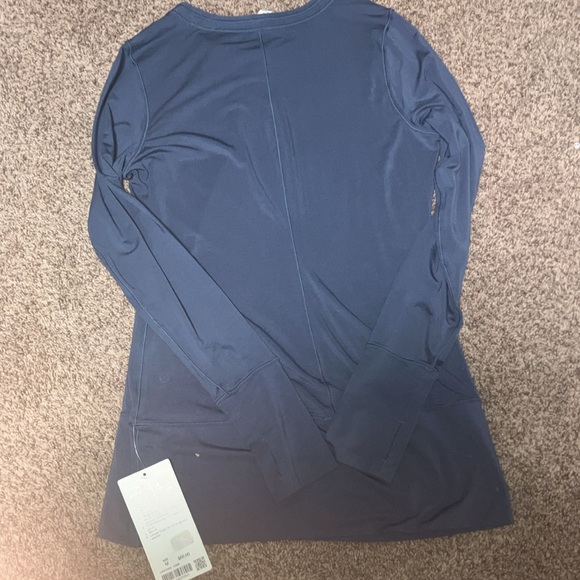 LULULEMON! long sleeve shirt - Picture 6 of 6